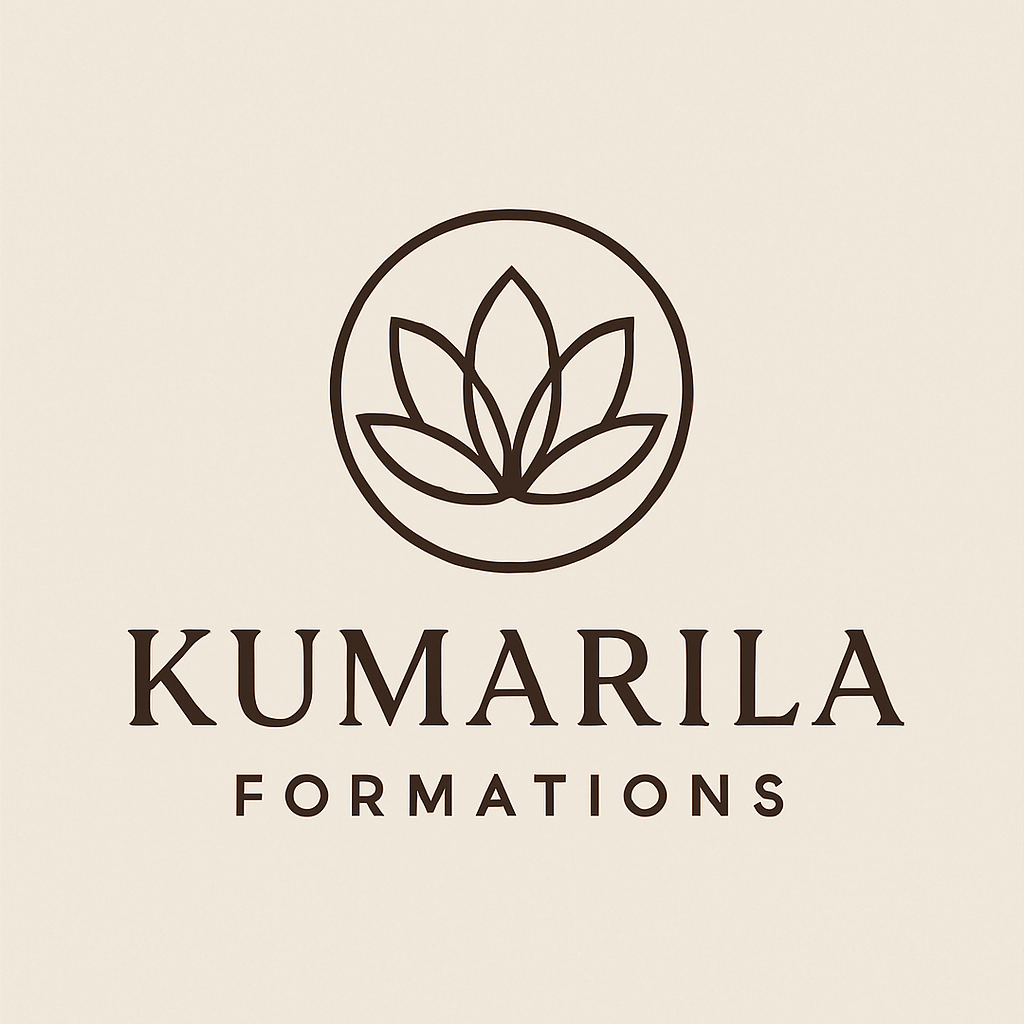 Devenir professeur de yoga autrement : l’approche humaine et hybride de Kumarila Formations